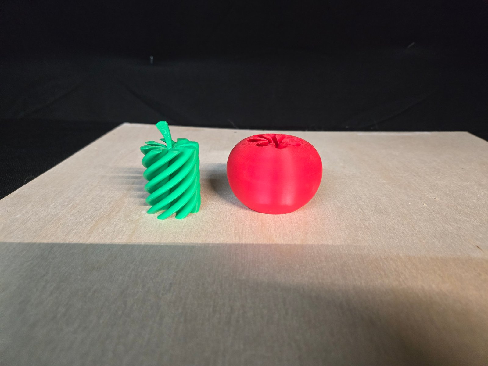 Twist Container and Apple